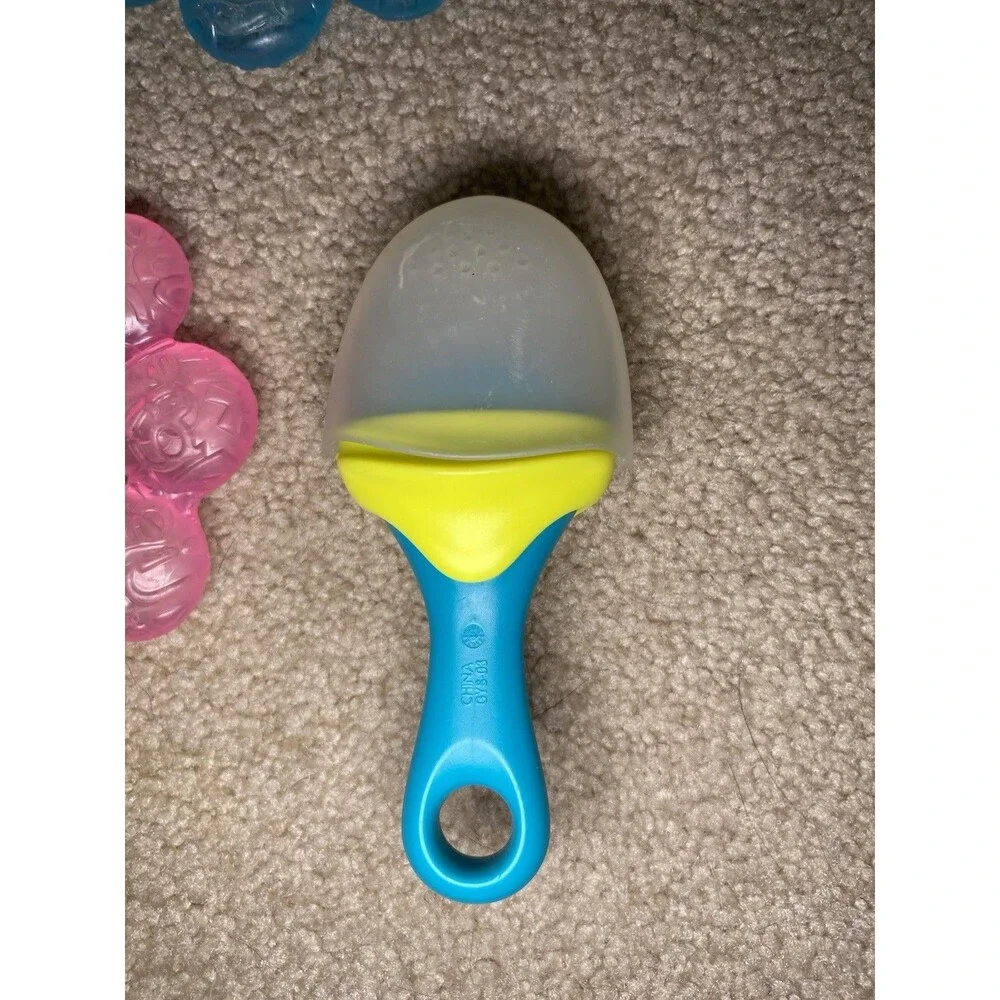 Lot of 5 Baby Teether Toys Infantino Bright Starts RaZbaby & Silicone Feeder